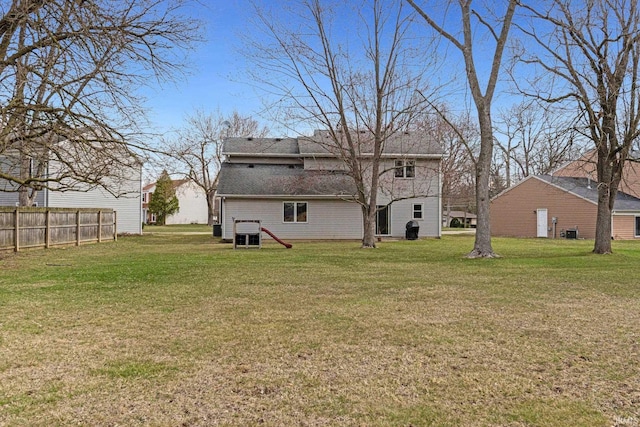 6027 Old Brook Dr, Fort Wayne, IN 46835 - view of yard with fence