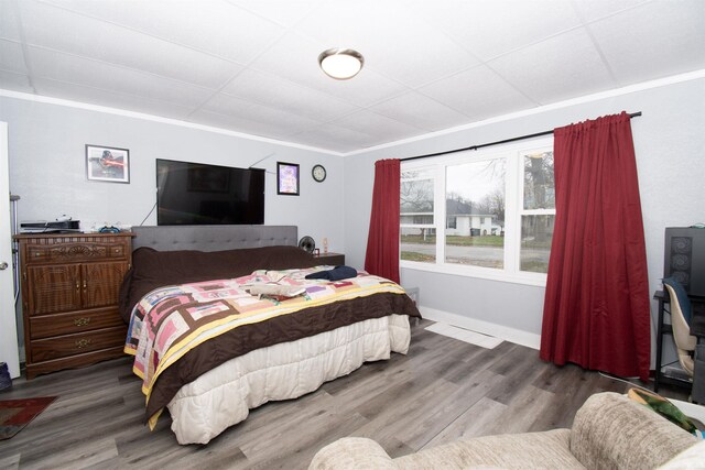 908 S Main St, Kendallville, IN 46755 - bedroom with wood finished floors