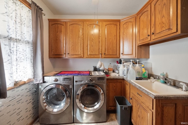 4277 S 100 W, Williamsport, IN 47993 - laundry area with cabinet space, a sink, and washer and dryer