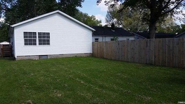 905 Stewart Ave, Evansville, IN 47715 - view of home's exterior featuring crawl space