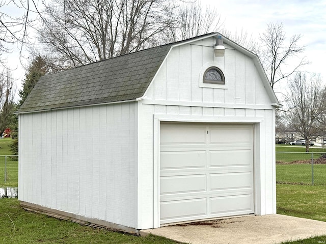 603 N Maple St, Converse, IN 46919 - detached garage featuring fence