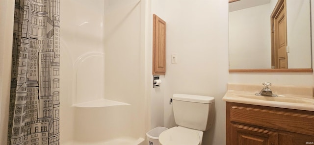 402 Easy St, Mount Carmel, IL 62863 - bathroom with a shower with shower curtain, vanity, and toilet