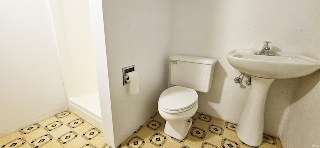 402 Easy St, Mount Carmel, IL 62863 - bathroom with a sink, toilet, and a shower
