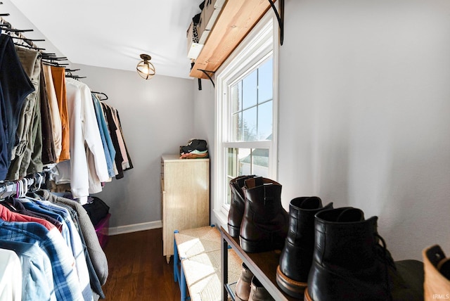 4707 Old Mill Rd, Fort Wayne, IN 46807 - spacious closet featuring wood finished floors