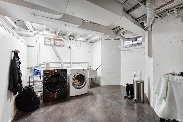 4707 Old Mill Rd, Fort Wayne, IN 46807 - washroom featuring laundry area and washing machine and dryer