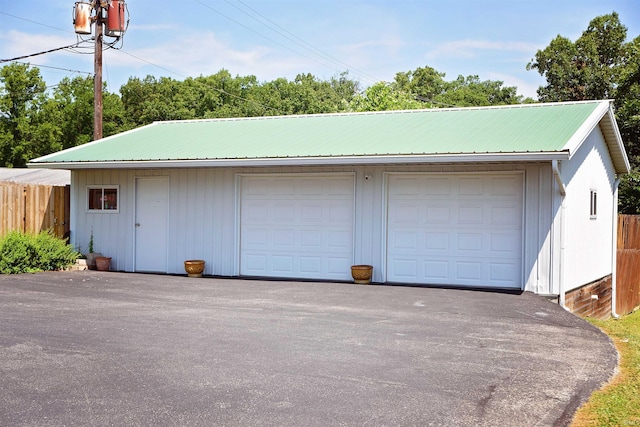 2109 Norton Ln, Bedford, IN 47421 - view of detached garage