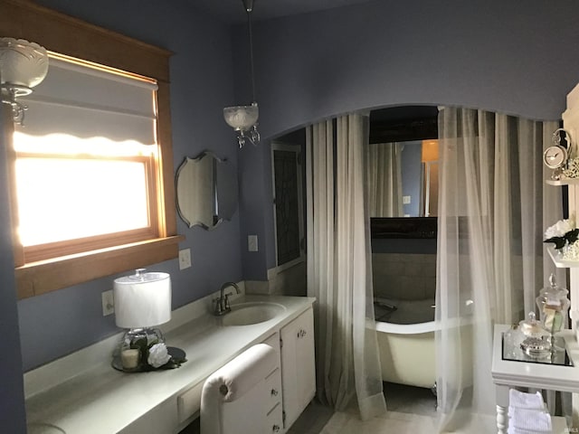 full bath with vanity