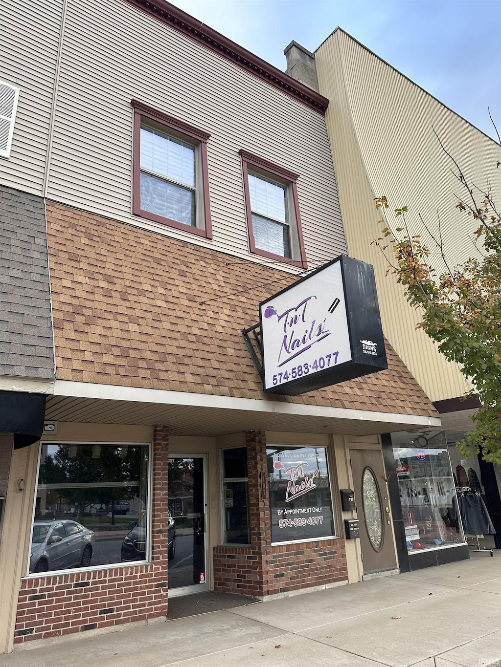 107 N Main St, Monticello, IN 47960 - view of property