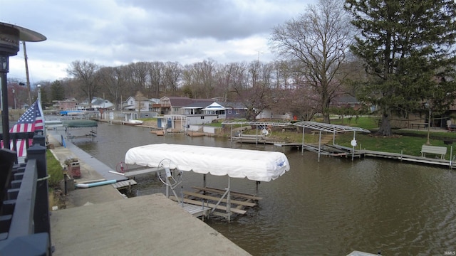 10509 N Lakeview Dr, Monticello, IN 47960 - dock area with a water view and boat lift