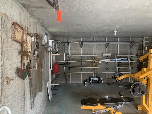 10509 N Lakeview Dr, Monticello, IN 47960 - garage with electric panel