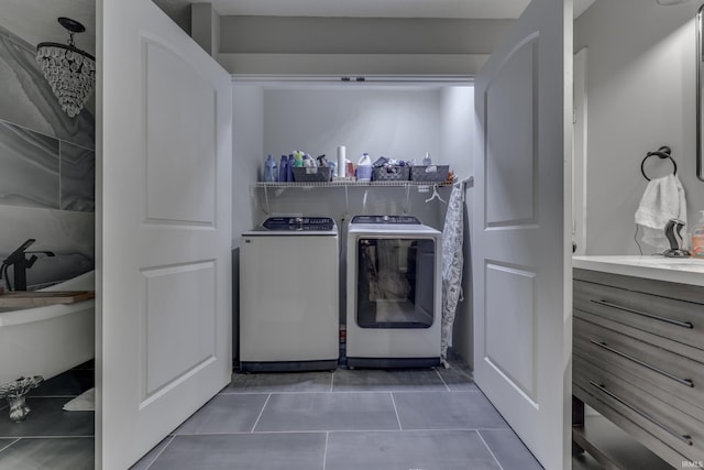 8780 N Old State Road 37th Rd, Bloomington, IN 47408 - washroom featuring tile patterned floors, independent washer and dryer, and laundry area