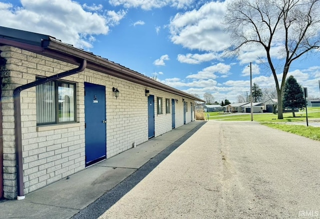 342 E Himes St, North Webster, IN 46555 - exterior space