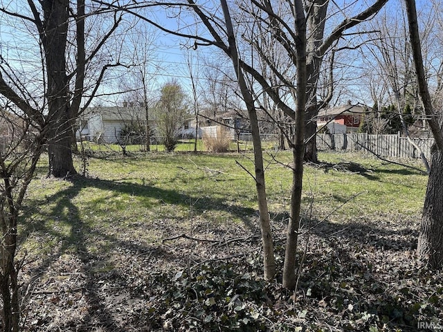 1501 Lafayette St, Valparaiso, IN 46383 - view of yard with fence