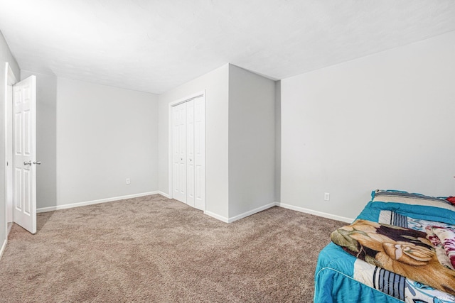 3930 Abbott St, Fort Wayne, IN 46806 - carpeted bedroom featuring a closet and baseboards