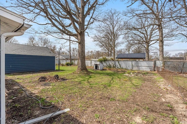 3930 Abbott St, Fort Wayne, IN 46806 - view of yard featuring fence