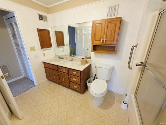 full bath with baseboards, visible vents, and vanity