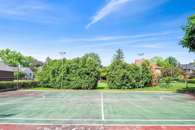1618 Forest Park Blvd, Fort Wayne, IN 46805 - view of sport court featuring community basketball court