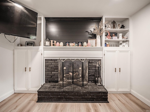 8013 Larch Ln, Evansville, IN 47710 - room details featuring wood finished floors and baseboards