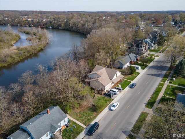 207 Bluff St, Monticello, IN 47960