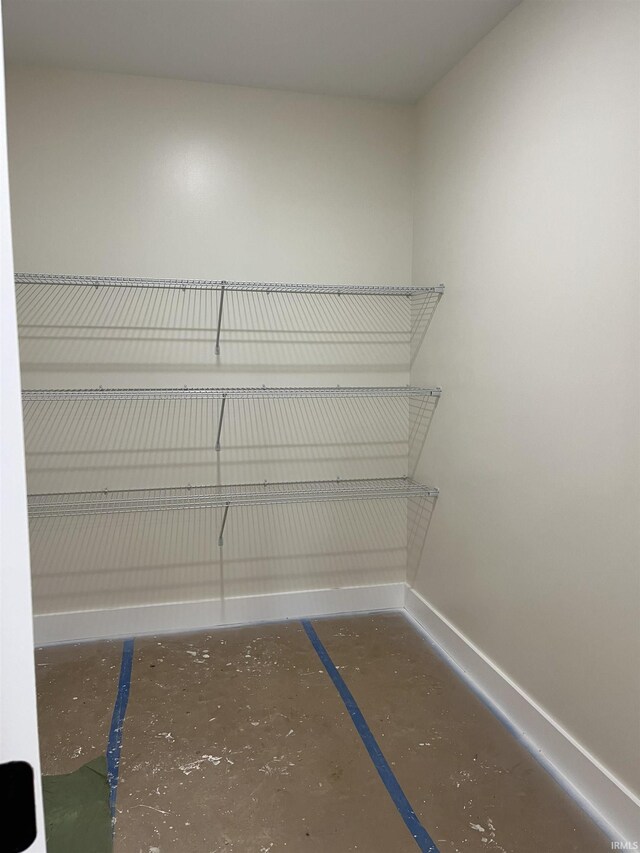6021 Glencrest Ct, Newburgh, IN 47630 - view of pantry