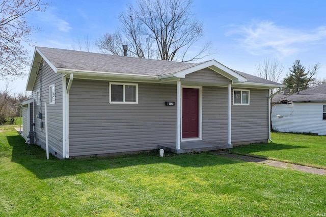357 Mount Auburn St, Dunkirk, IN 47336 - single story home featuring a shingled roof and a front yard