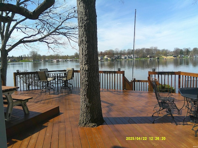 1080 Ln 210 Hamilton Lk, Hamilton, IN 46742