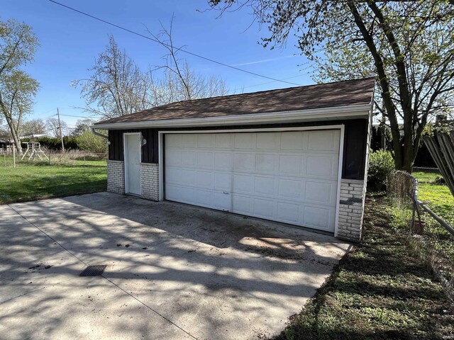 view of detached garage