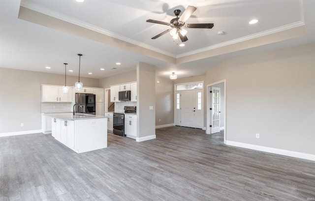1033 Triple Crown Dr, Evansville, IN 47725 - kitchen with stainless steel appliances, open floor plan, baseboards, tasteful backsplash, and ornamental molding