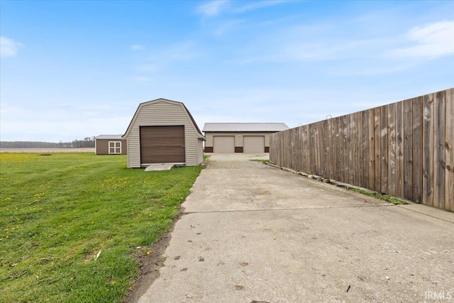 1689 E 550 Rd S, Peru, IN 46970 - exterior space featuring fence and an outbuilding