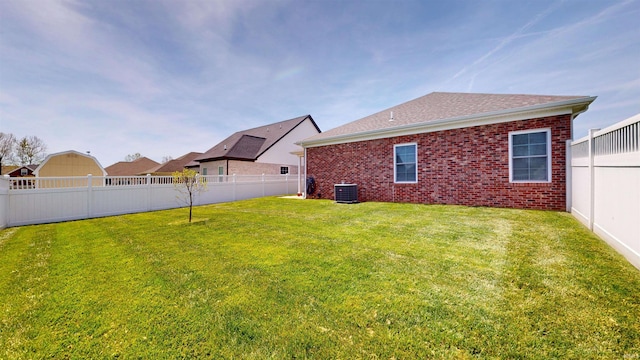 3512 Forestdale Dr, Newburgh, IN 47630 - view of yard featuring cooling unit and a fenced backyard