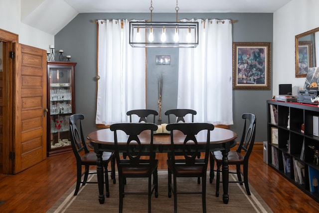 819 Columbia Ave, Fort Wayne, IN 46805 - dining area featuring dark wood-style flooring