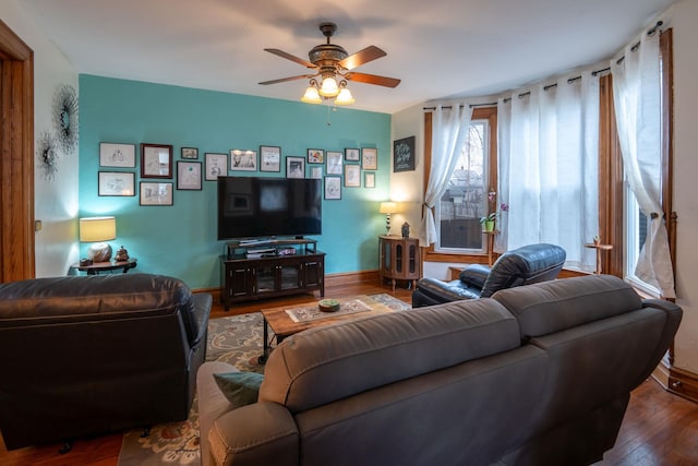 819 Columbia Ave, Fort Wayne, IN 46805 - living area with hardwood / wood-style flooring, baseboards, and a ceiling fan