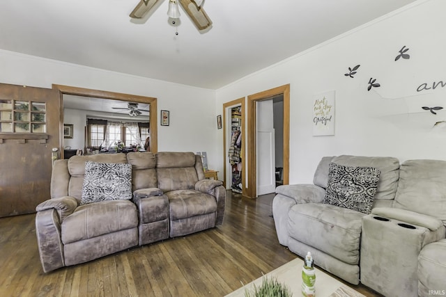 living room featuring ceiling fan, crown molding, and hardwood / wood-style floors