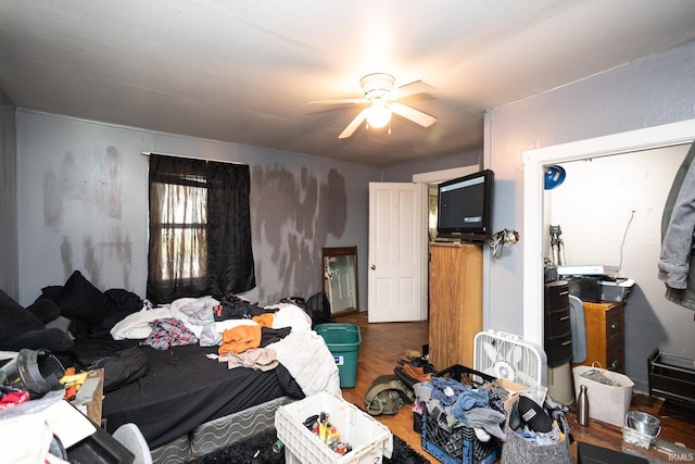 121 E Water St, Linden, IN 47955 - bedroom featuring wood finished floors and a ceiling fan