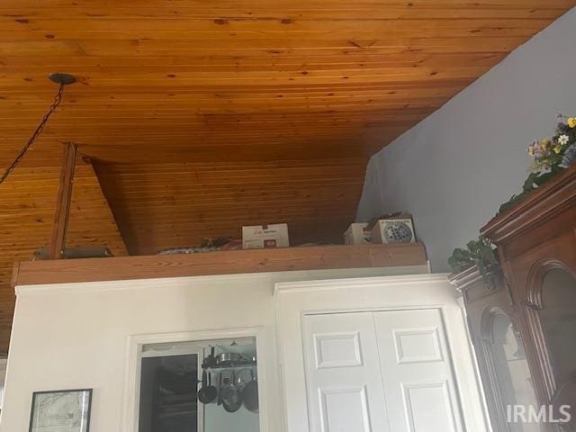 details featuring wood ceiling