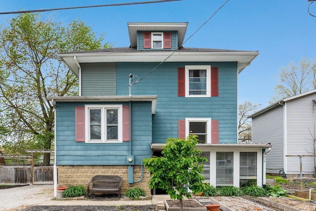 106 13th St, Winona Lake, IN 46590