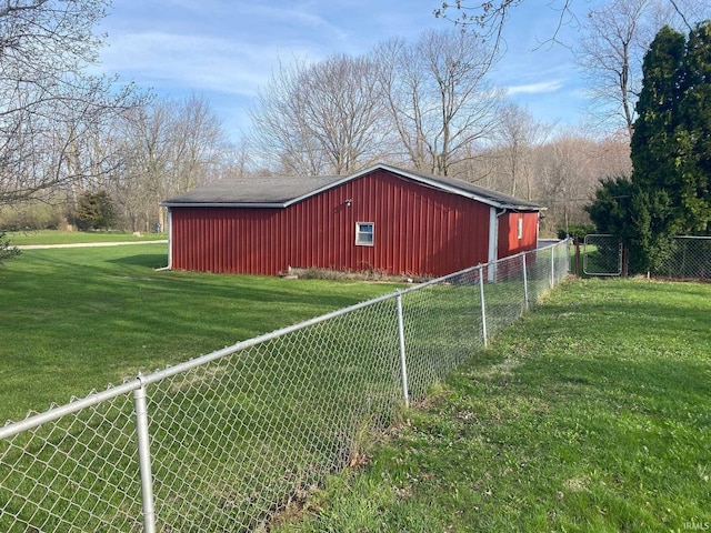 8441 E County Road 650 S, Selma, IN 47383 - view of pole building with a yard and fence