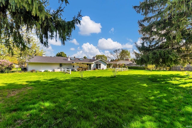 8818 Fortuna Way, Fort Wayne, IN 46815 - view of yard