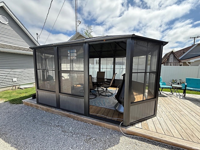 579 E St NE, Linton, IN 47441 - view of outbuilding featuring a sunroom and fence