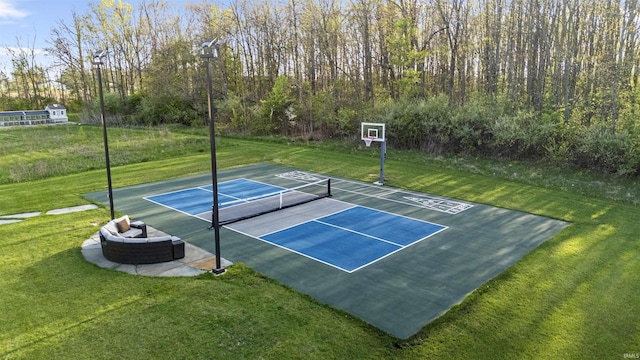 13341 Leesburg Rd, Fort Wayne, IN 46818 - view of sport court featuring a lawn