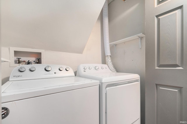 laundry area with laundry area and washing machine and clothes dryer
