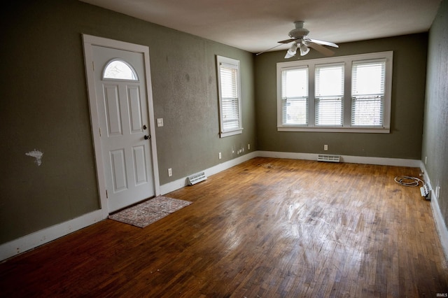 1517 S 11th St, Goshen, IN 46526 - foyer entrance with ceiling fan, visible vents, and a wealth of natural light