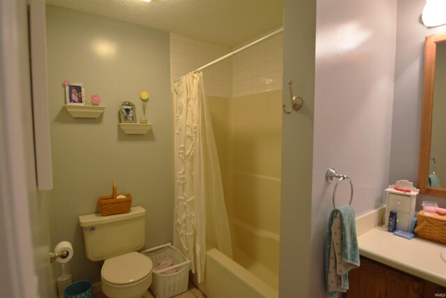10035 N Turkey Creek Rd, Syracuse, IN 46567 - full bathroom featuring vanity, shower / bath combination with curtain, and toilet