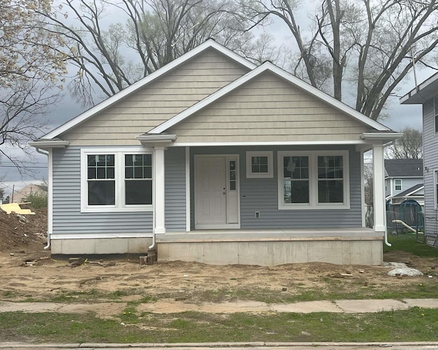 bungalow-style house with covered porch