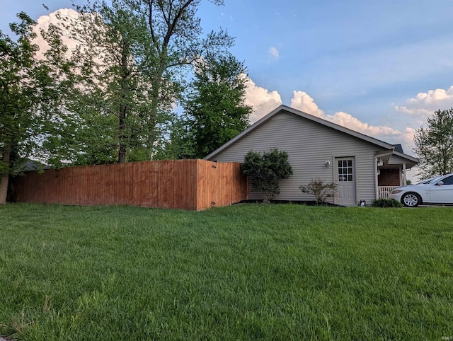 4090 Pinehurst Dr, Jasper, IN 47546 - view of side of home