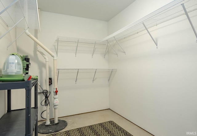 view of walk in closet
