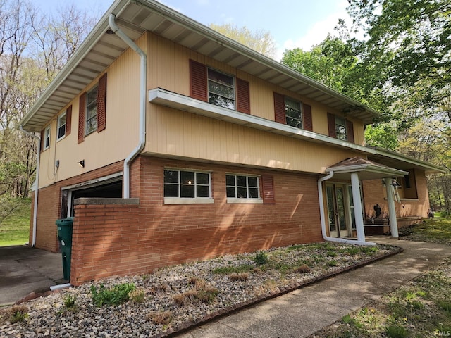 2708 Elmwood Dr, Logansport, IN 46947 - view of home's exterior with brick siding