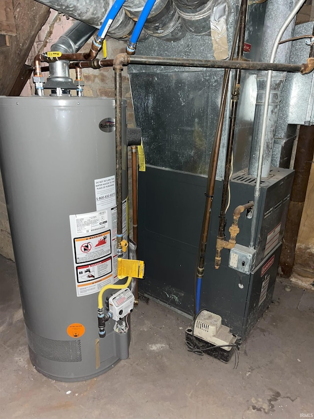 1134 N Iowa St, South Bend, IN 46628 - utility room with gas water heater