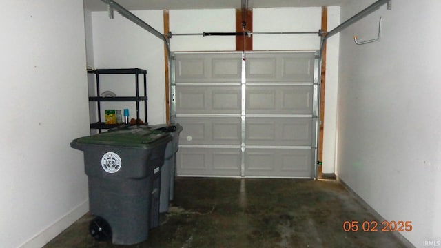 4214 Hunters Trce, Evansville, IN 47715 - view of garage