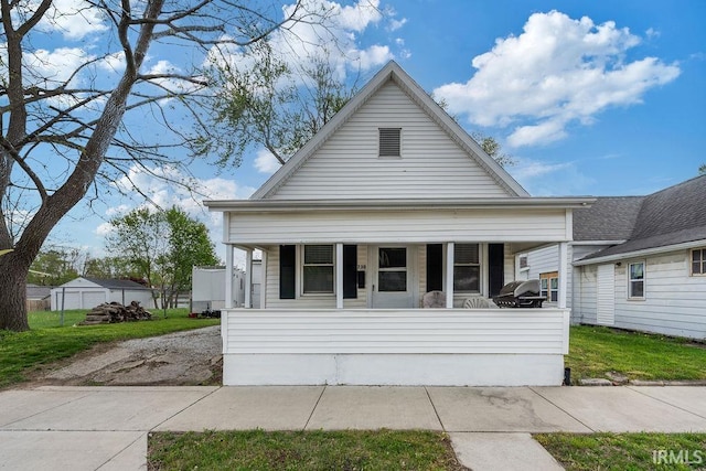 730 S Bell St, Kokomo, IN 46902 - view of front of property featuring a porch